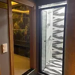 Edwin Hotel 3*