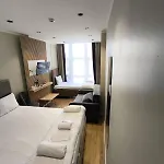 Edwin Hotel 3*